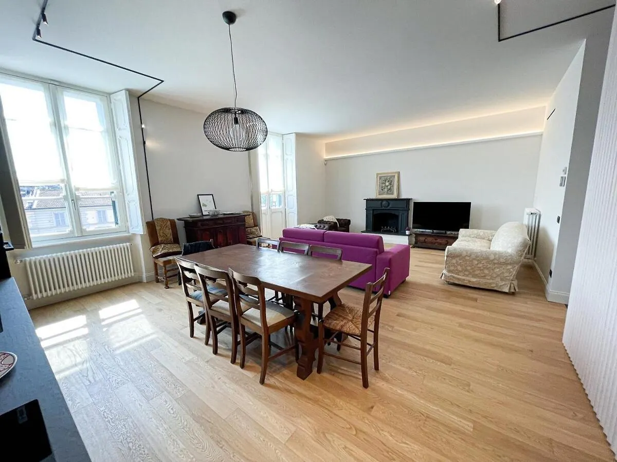 Appartement Luxury Penthouse - 5 Min To Duomo à Milan Italie
